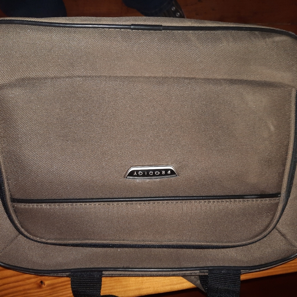 *bogo* prodigy crossbody/hand bag - Picture 6 of 6